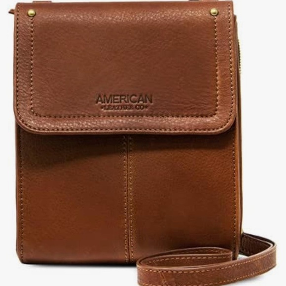 Crossbody worn a handful of times. Still in great condition. No rips. - Picture 2 of 7